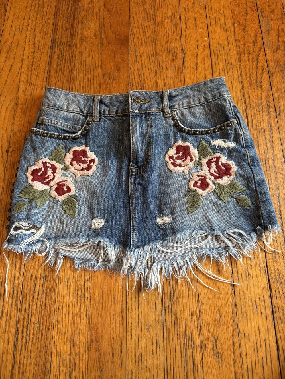 Free People Skirt Womens 24 Denim Embroidered Floral Studded Frayed Hem Mini